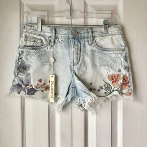 NWT BLANK NYC floral embroidered frayed hem shorts vintage style 24 new with tag